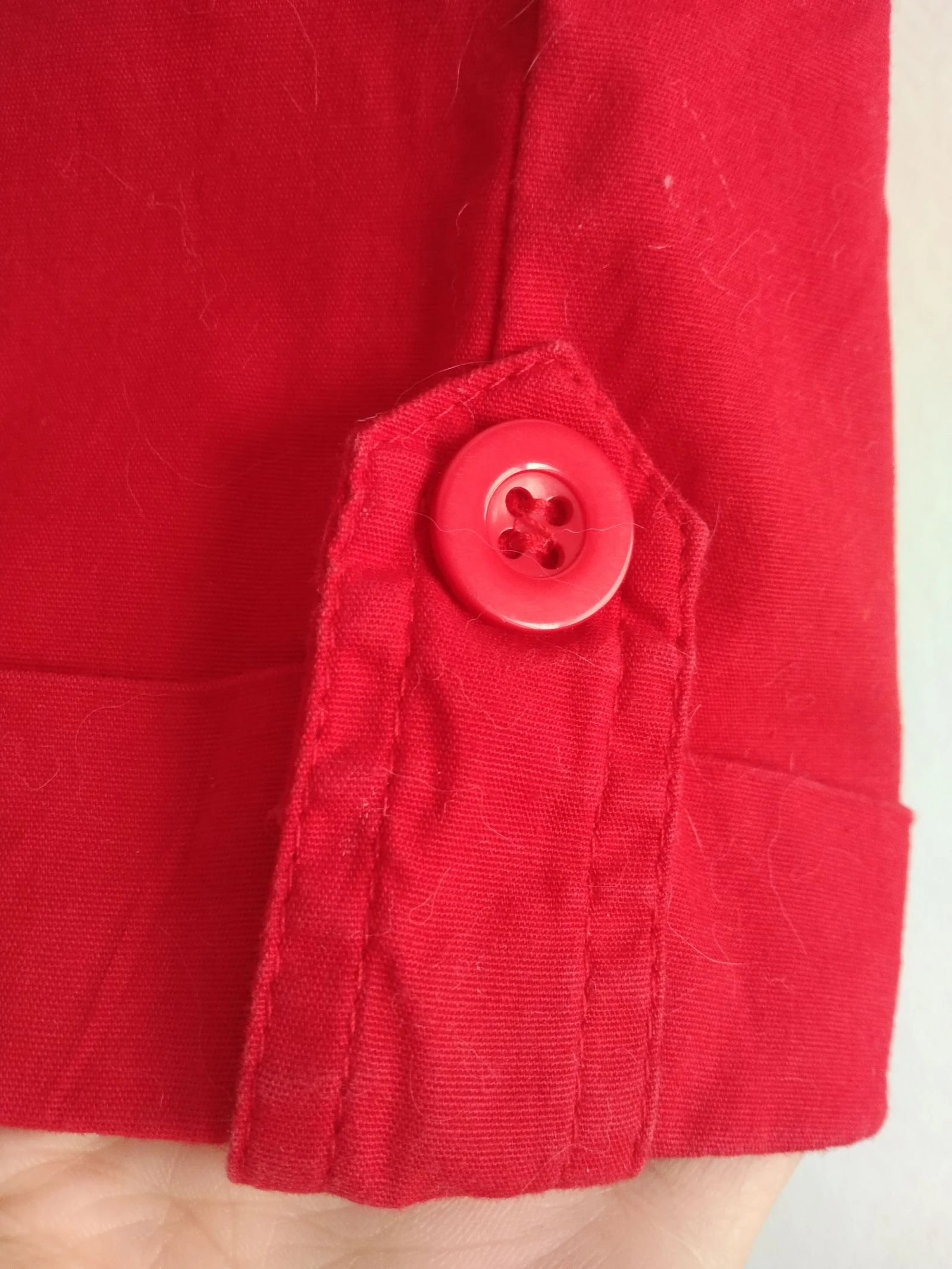 Pantalón corto rojos talla M – photo 2